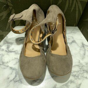 EUC Material Girl  Ballet Flats w Ankle straps~6 1/2